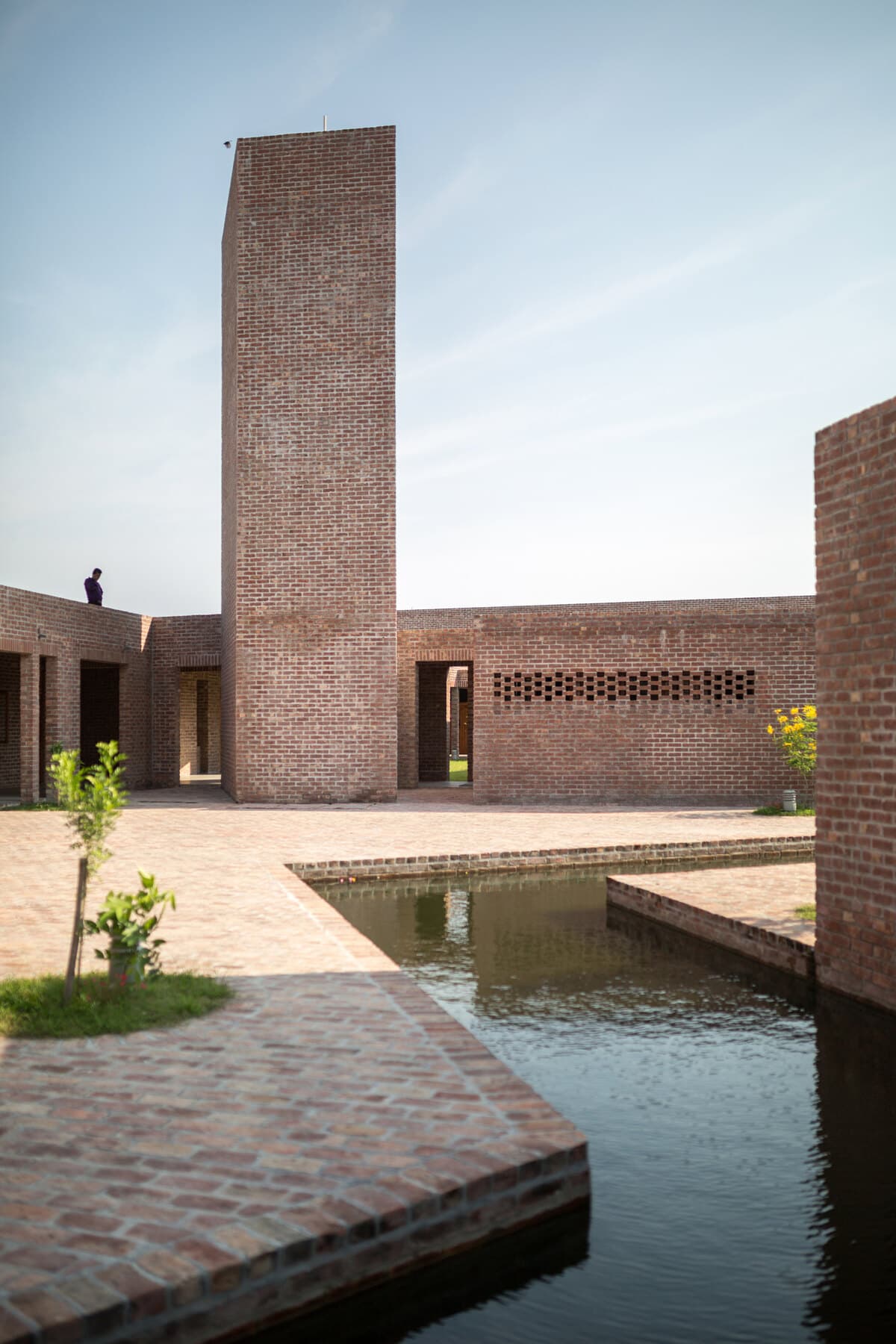 Friendship Hospital Satkhira, Shyamnagar, Bangladesh. 2011–2020. Photo: Asif Salman / URBANA