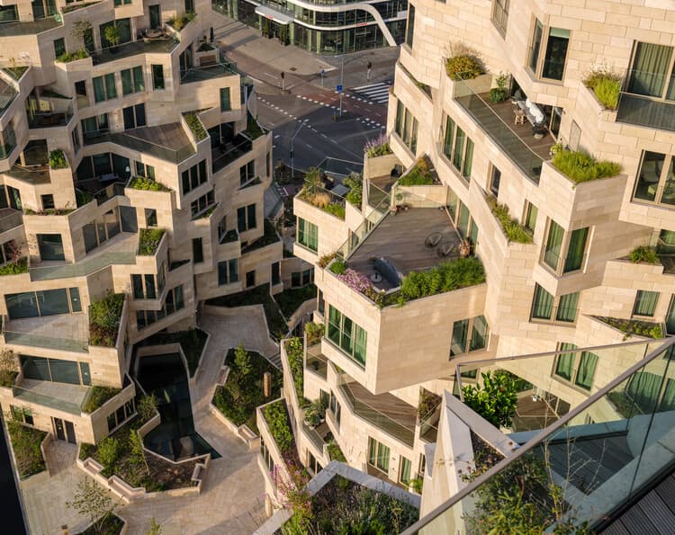 Valley, Amsterdam, Netherlands. 2021–2030. Photo: Ossip van Duivenbode